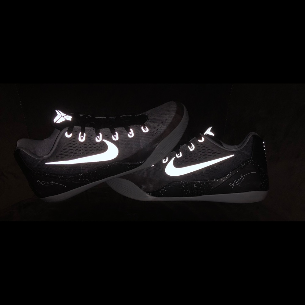Kobe 9 metallic silver - Picture 2 of 8